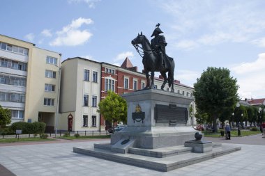 Chernyakhovsk, Kaliningrad Bölgesi - 06 / 17 / 2019: (Insterburg, Doğu Prusya) - Barclay de Tolly Anıtı