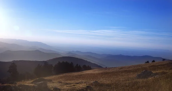 Vue sur les montagnes du sud-ouest de la Virginie dans la forêt nationale Jefferson . — Photo