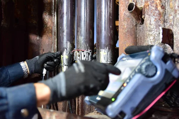 Phased Array Ultrasonics Paut Inspecciona Soldadura Del Tubo Agua Central — Foto de Stock