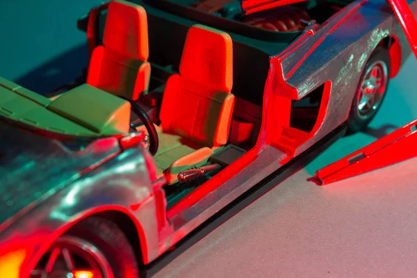 Assento de um carro modelo destruído — Fotografia de Stock