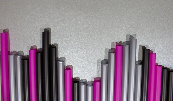 Colorful drinking straws in different lengths — 스톡 사진