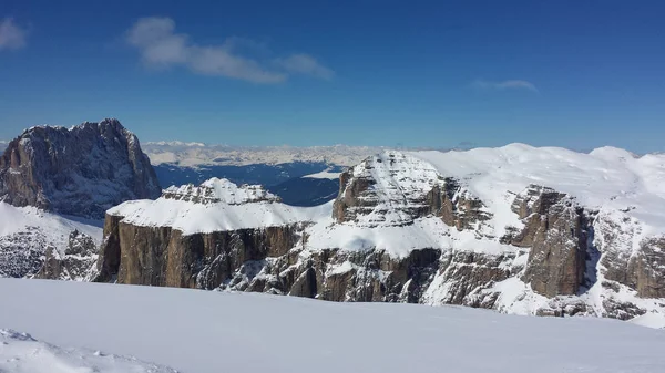 ドロマイト山脈の高山のパノラマ — ストック写真