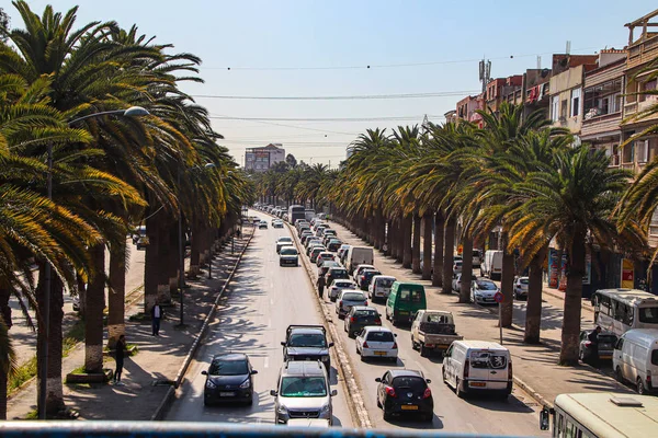 Alger, Algerije, Hoofdstad, Stad, Northafrika, reizen, reizigersverkeer, vogelzicht, straat, auto 's, — Stockfoto