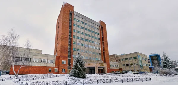 Tuła, Rosja, 31 stycznia 2015: Centrum badań Prezydium oddziału urzędu projekt instrumentu podejmowania. Krasnoarmeysky Avenue, dom 17. Zimowy widok. — Zdjęcie stockowe