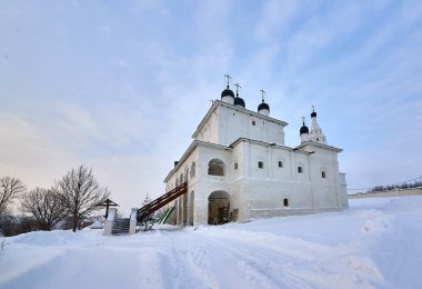 Anastasov Manastırı Rus Christian Ortodoks Kilisesi. Rusya, Tula bölgesi, Odoev şehir, Anastasovo Köyü, kış 2016.