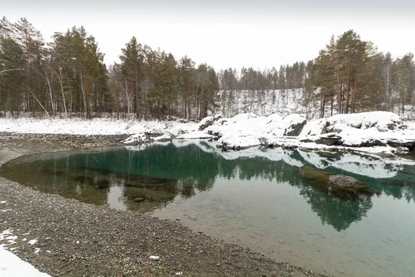 Espelho Lago Nas Montanhas Altai — Fotografia de Stock