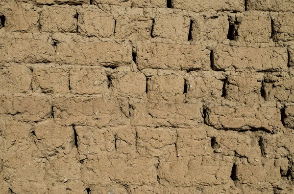 Vägg av gamla adobe house närbild — Stockfoto