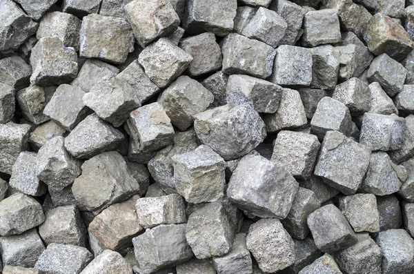 Куча старых гранитных плиточных камней — стоковое фото