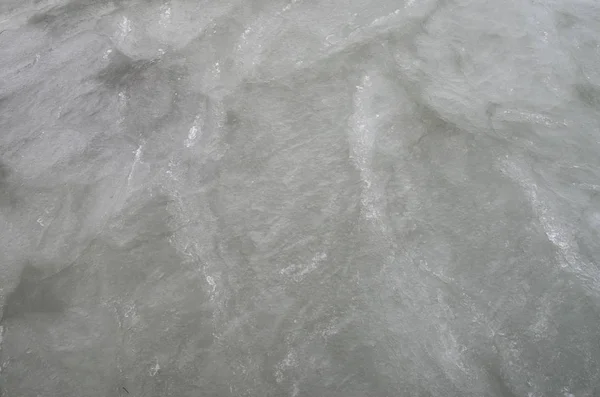 Zmrzlá voda v jezeře closeup — Stock fotografie