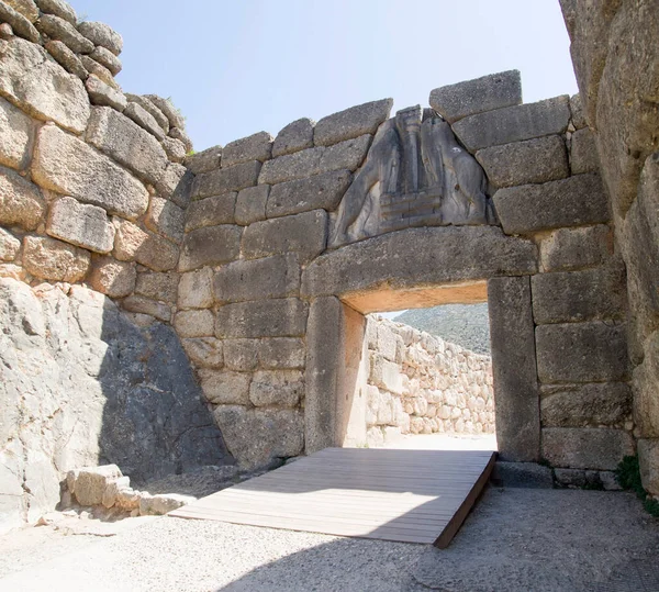 Puerta Del León Dos Leonas Leones Flanquean Columna Central Micenas — Foto de Stock