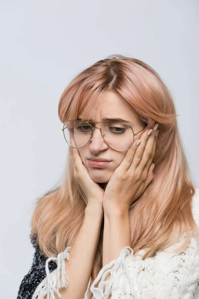 Studio Portrait Frustrated Girl White Sweater Stylish Eyewear Female Afraid — Stock Photo, Image