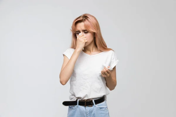 Portrait Cute Young Beautiful Woman Blowing Her Nose Paper Napkin — Stock Photo, Image