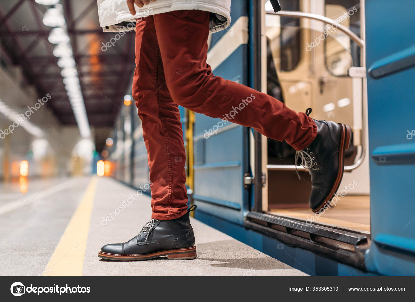 Burgundy pants clearance black shoes