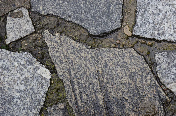 Старый Потрескавшийся Уличный Каменный Пол — стоковое фото