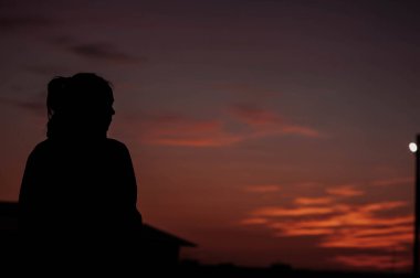 Şiddetli yağmurdan sonra yaz gökyüzü