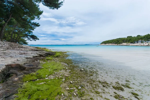 Krásné zátoce Slanica na ostrově Murter, Dalmácie, Chorvatsko — Stock fotografie