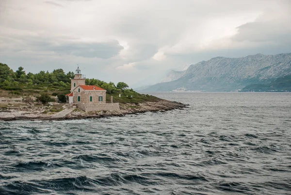 Latarnia morska w Sucuraj-Wyspa Hvar, Chorwacja — Zdjęcie stockowe