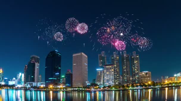Νέο Έτος Πόλη Πυροτέχνημα — Αρχείο Βίντεο
