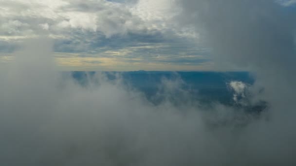 Nebel über dem Berg — Stockvideo