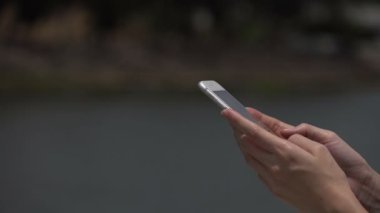Akıllı telefonda sohbet etme