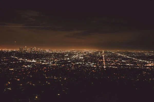 Лос-Анджелес ночью, Калифорния - обсерватория Феллайни и Гриффита — стоковое фото
