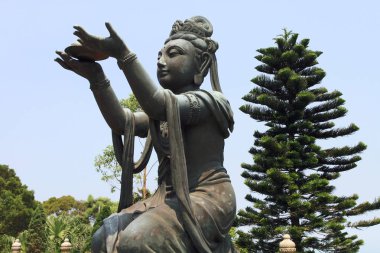 Bodhisattva Po Lin Tapınağı'nda