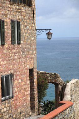  Cervo eski şehir ve Akdeniz 