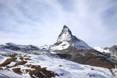 Matterhorn, karlı manzara
