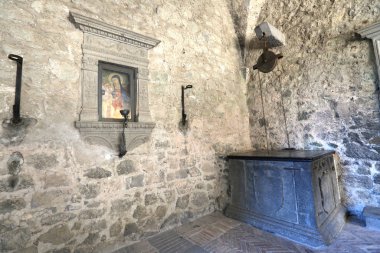 Bracciano, İtalya - 31 Mart 2019: Castello Orsini-Odescalchi 'nin İçişleri 31 Mart 2019 tarihinde Bracciano, İtalya.