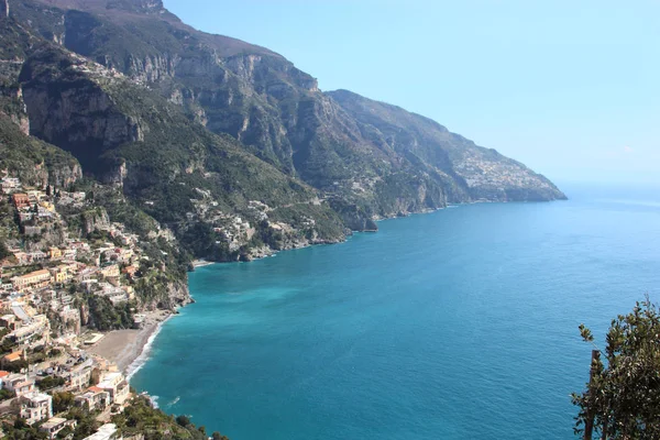 イタリアの世界遺産ポジターノの海岸線 — ストック写真