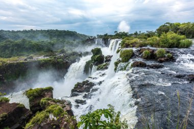 Iguazu Falls Arjantinli yan