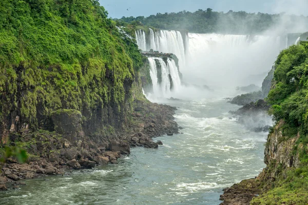 阿根廷一侧的伊瓜苏瀑布 — 图库照片