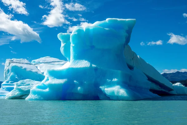 Iceberg nel lago Argentina — Foto Stock