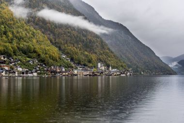 Güzel Hallstatt Gölü