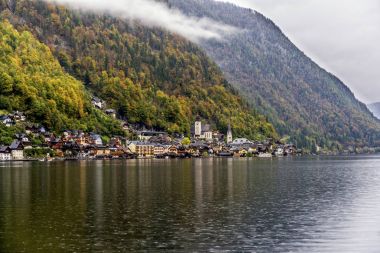 Güzel Hallstatt Gölü
