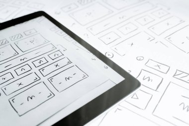 Ux web sitesi tasarım kablosu. Taslak, prototip, çerçeve, gelecek tasarım projesi. Ui / Ux - kullanıcı arayüzü, kullanıcı deneyimi tasarımcısı. Web tasarım stüdyosu için yaratıcı bir konsept. Web sitesi geliştirme