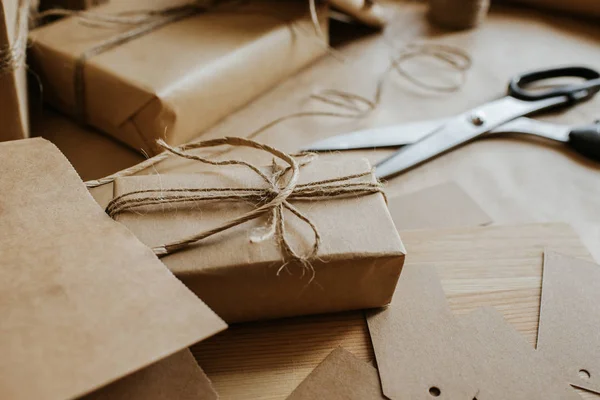 Emballage Boîte Cadeau Papier Emballage Kraft Ficelle Naturelle Recyclage Des — Photo