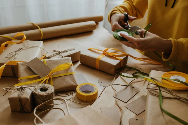 Boîte Emballage Pour Femme Papier Emballage Kraft Ficelle Naturelle Recyclage — Photo