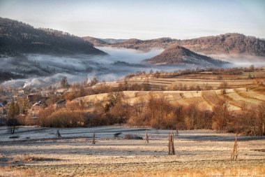 Sisli dağlarda köy