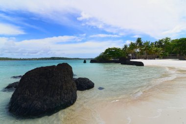 Beach Koh Mak, Trad, Tayland bulut ve mavi gökyüzü ile güzel bir sahne.