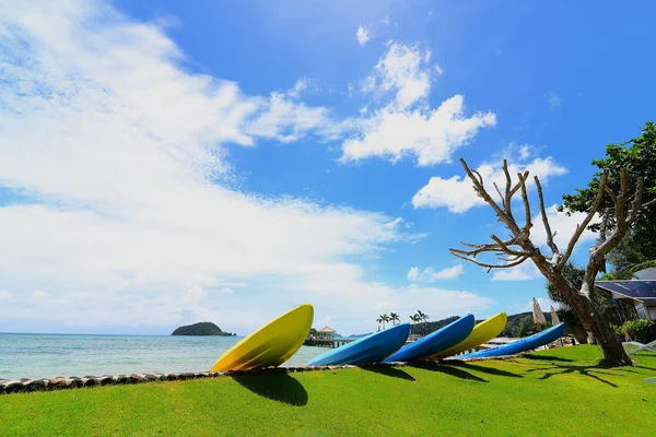 风光秀丽的海滩与云和蓝天在 Koh Mak，繁体，泰国. — 图库照片