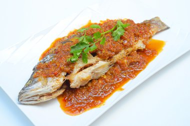plaka chili soslu kızarmış snapper