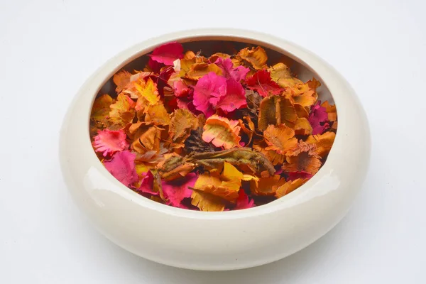 Potpourri getrockneter Pflanzen und Blumen für die Aromatherapie — Stockfoto