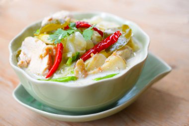 Tay tavuk Hindistan cevizi çorba Tom Kha Gai