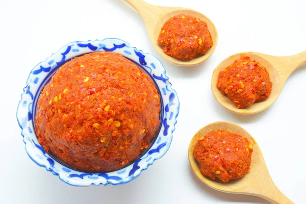 Rote Currypaste aus thailändischen Kräutern. — Stockfoto