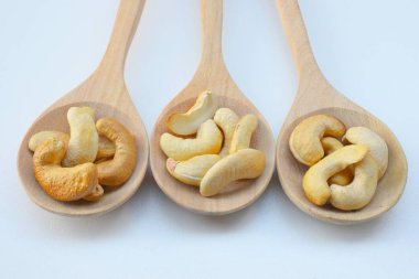 Kavrulmuş kaju fıstığı. Organik kavrulmuş kaju fıstığı 