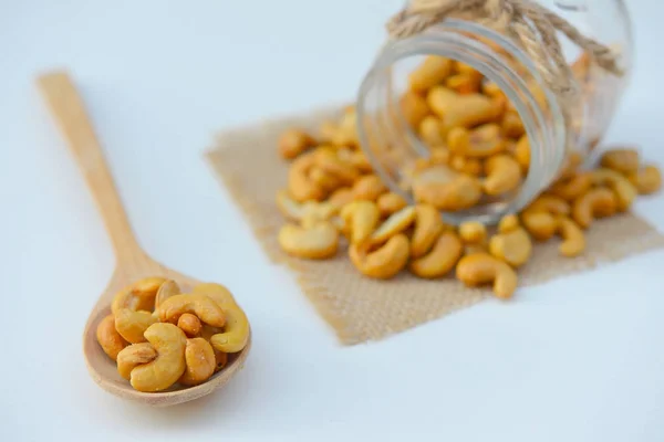 Kacang mete panggang. Kacang mete panggang organik — Stok Foto