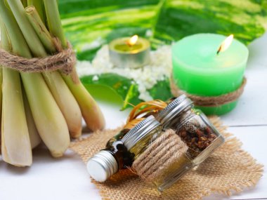 Doğal Spa malzemeler limon esans Aromaterapi ile