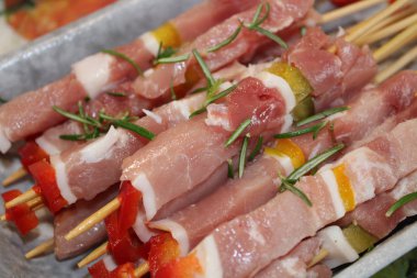 Barbeküde barbekü.