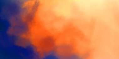 Taranmış Boyalı Soyut Arkaplan. Fırça darbesi ile boyanmış. Sanatsal canlılık ve renkli duvar kağıdı.